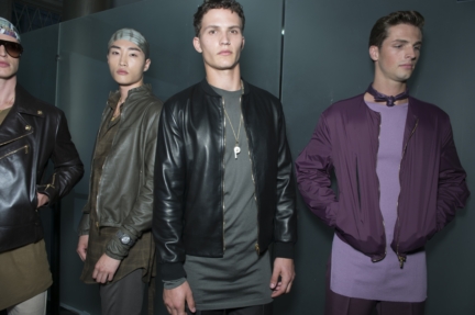 ss16-versacebackstage-064