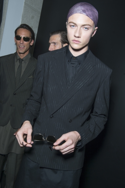 ss16-versacebackstage-074