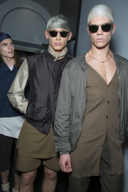 ss16-versacebackstage-090