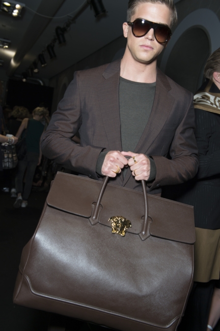 ss16-versacebackstage-101