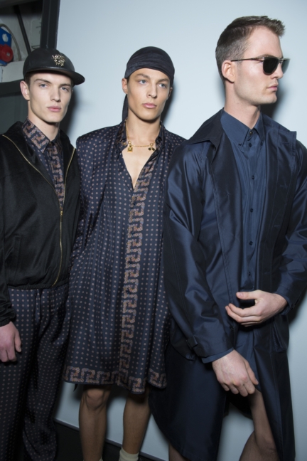 ss16-versacebackstage-131