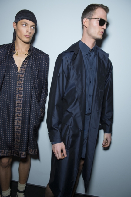 ss16-versacebackstage-132