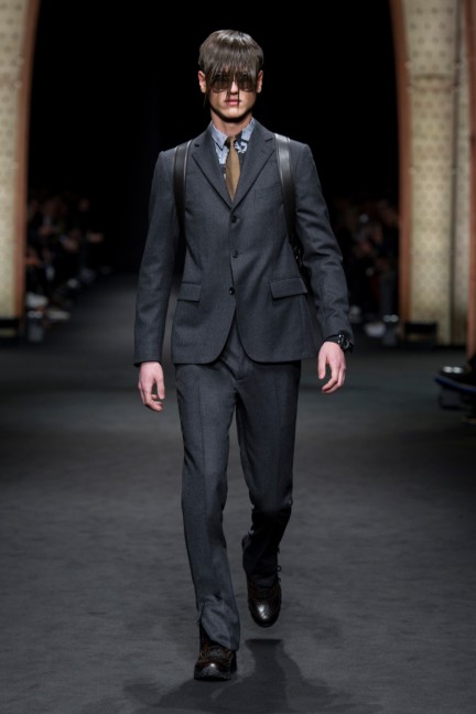 versace_men_fw17_-12