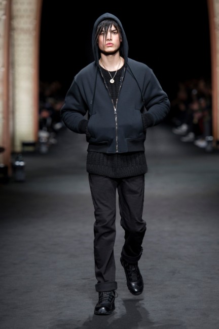 versace_men_fw17_-35
