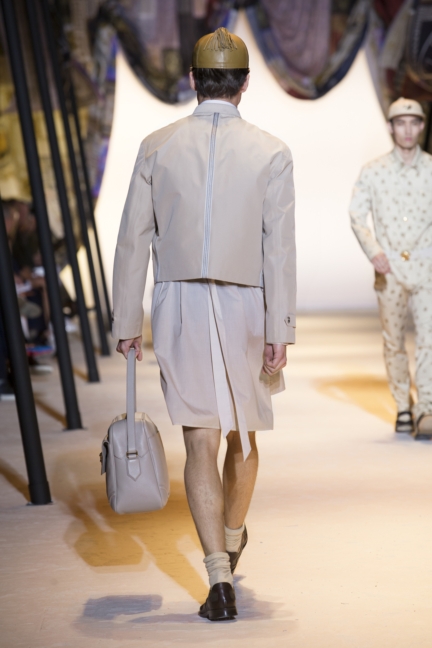 versace-mens-ss16_look-17