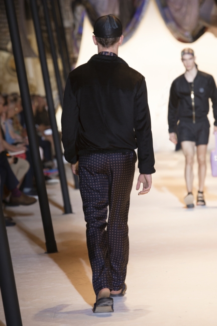 versace-mens-ss16_look-37