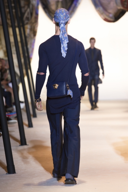versace-mens-ss16_look-39