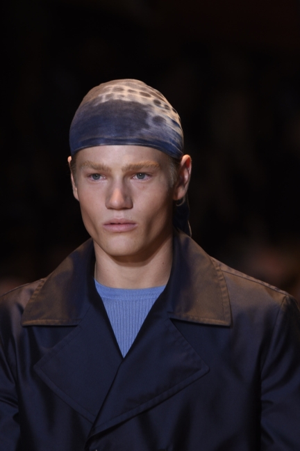 versace-milan-mens-spring-summer-2016-details-32