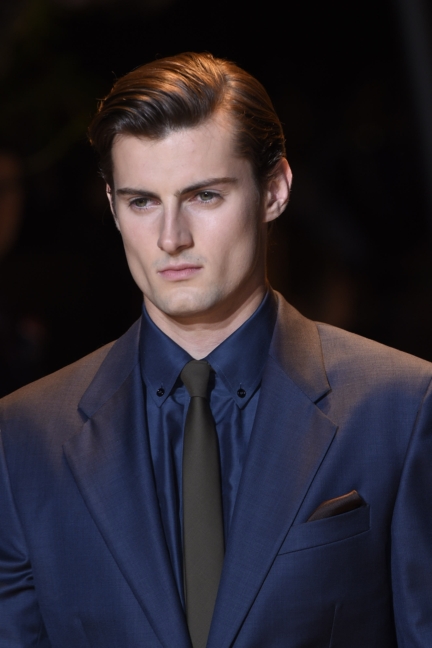 versace-milan-mens-spring-summer-2016-details-39