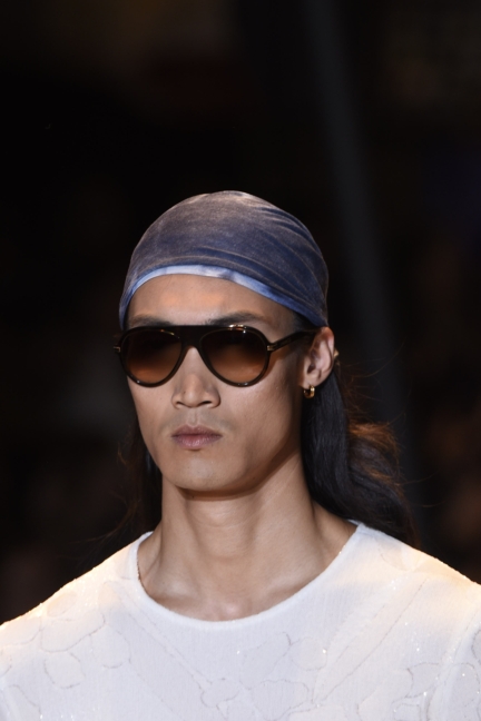 versace-milan-mens-spring-summer-2016-details-40