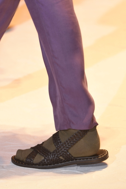 versace-milan-mens-spring-summer-2016-details-47