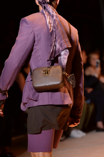 versace-milan-mens-spring-summer-2016-details-62