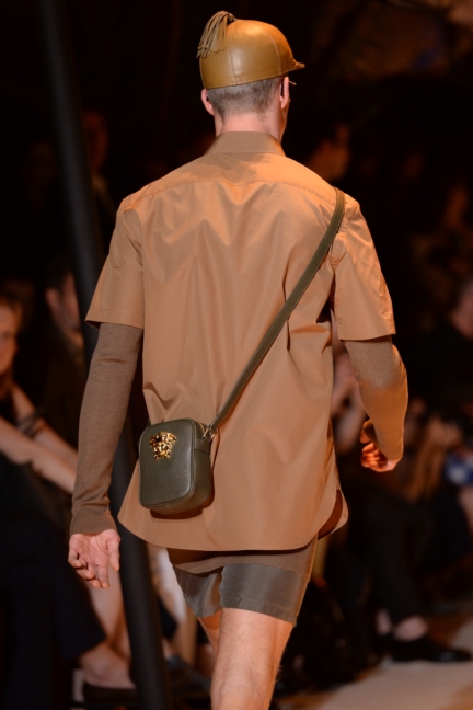 versace-milan-mens-spring-summer-2016-details-69
