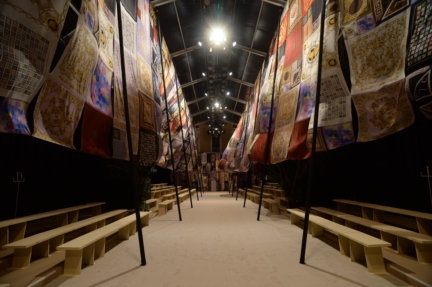 versace-milan-mens-spring-summer-2016-venue-9