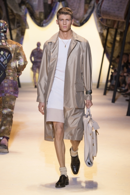 versace-mens-ss16_look-15