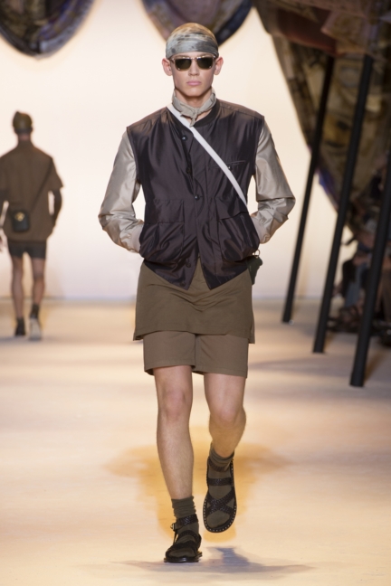 versace-mens-ss16_look-31