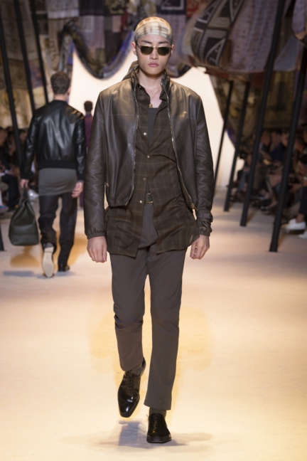 versace-mens-ss16_look-8