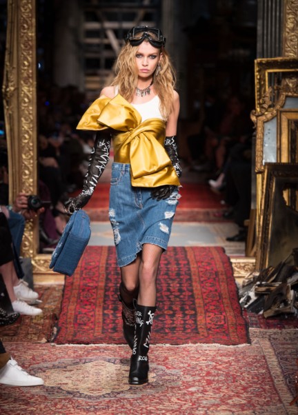 moschino-milan-fashion-week-aw-16-18