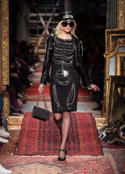 moschino-milan-fashion-week-aw-16-23
