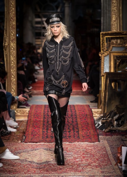 moschino-milan-fashion-week-aw-16-25