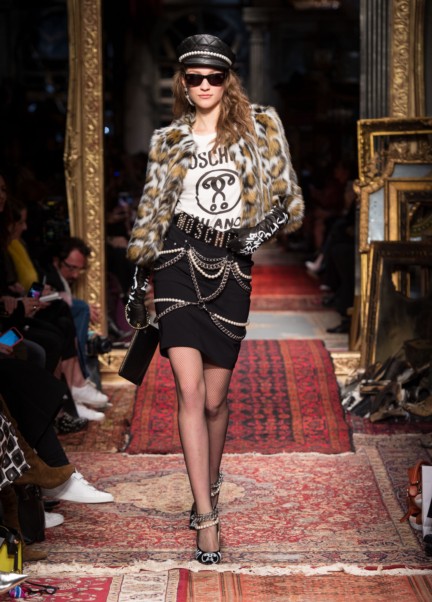 moschino-milan-fashion-week-aw-16-27
