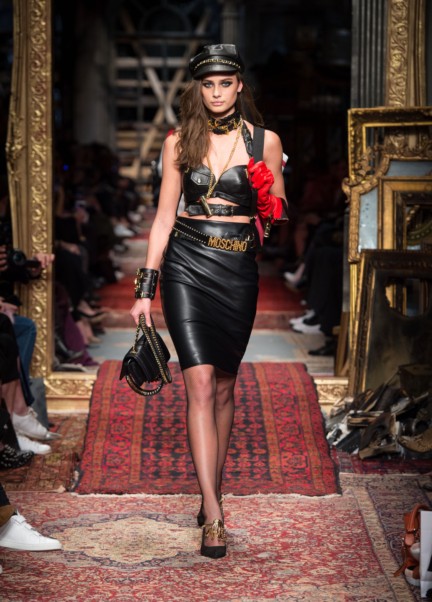 moschino-milan-fashion-week-aw-16-36