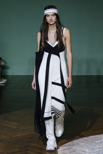 06-simona-marziali-mrz_ful_w_s20_mi_006