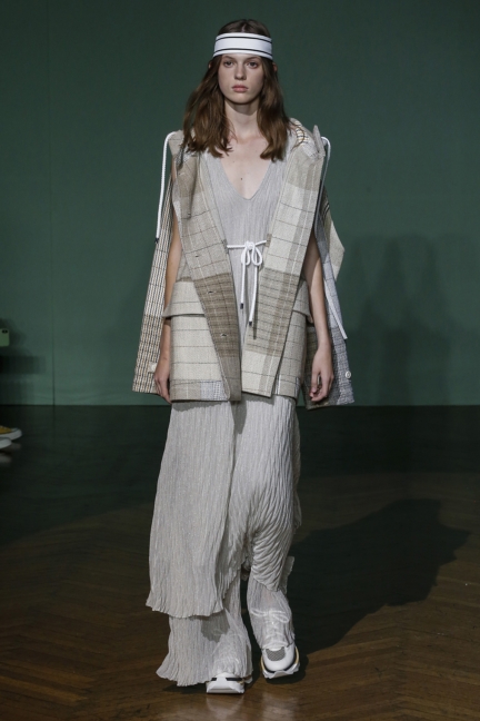 09-simona-marziali-mrz_ful_w_s20_mi_009