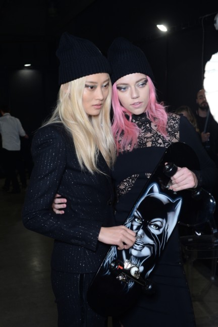 philipp-plein-aw1617-women_s-fashion-show-backstage-sgp-34