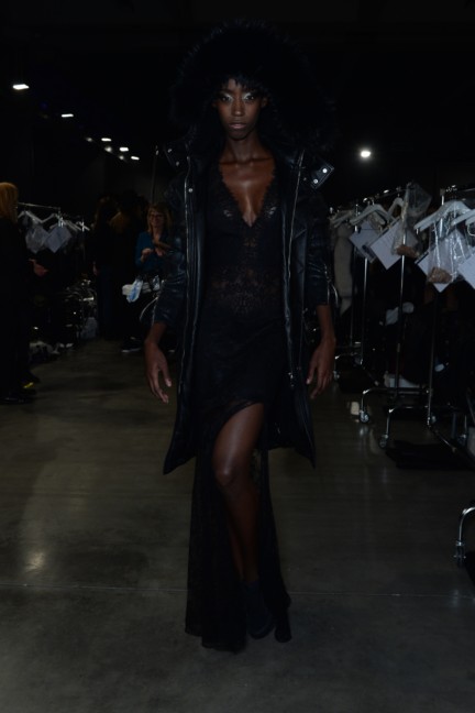 philipp-plein-aw1617-women_s-fashion-show-backstage-sgp-49