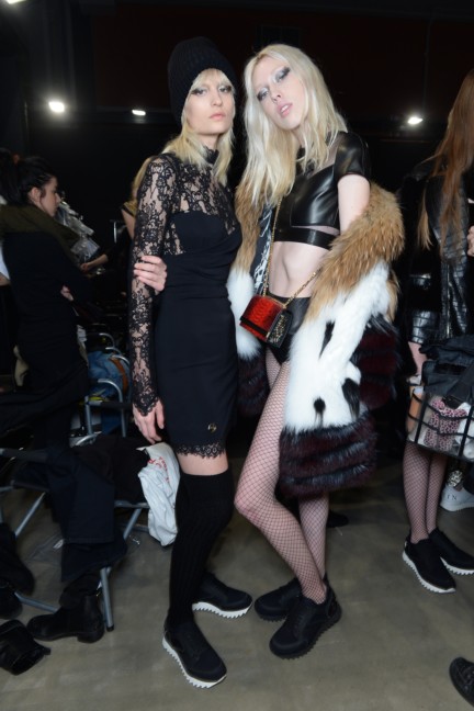 philipp-plein-aw1617-women_s-fashion-show-backstage-sgp-54