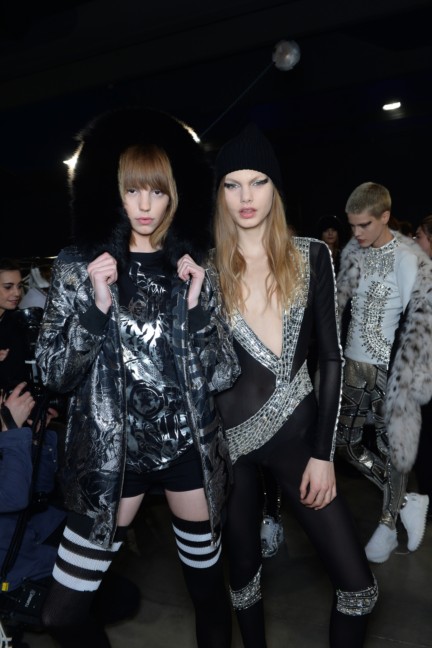 philipp-plein-aw1617-women_s-fashion-show-backstage-sgp-74