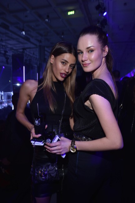 philipp-plein-aw1617-women_s-fashion-show-dinner-sgp-40