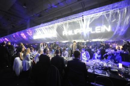 philipp-plein-aw1617-women_s-fashion-show-dinner-sgp-55