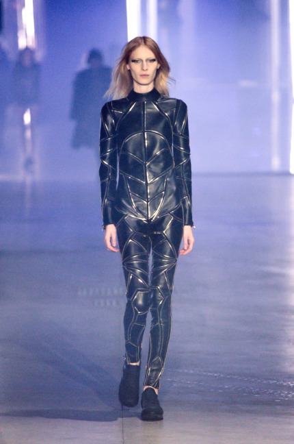 philipp-plein-women_s-fashion-show-fw1617-runway-1
