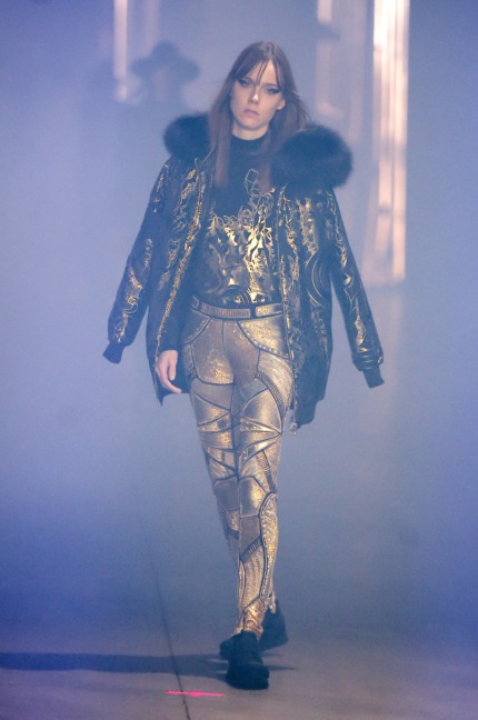 philipp-plein-women_s-fashion-show-fw1617-runway-13