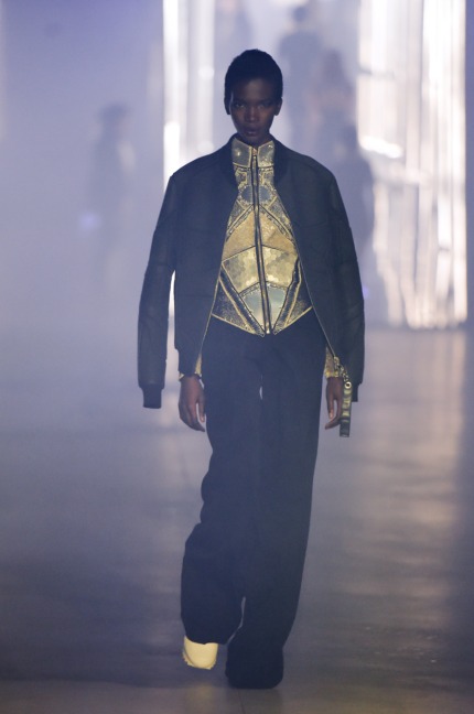 philipp-plein-women_s-fashion-show-fw1617-runway-43