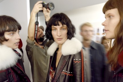 tods_italian_handmade_fw17_backstage_12