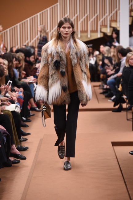 tods_women_fw17_look_25