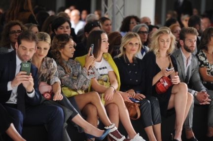 trussardi-womens_mens_ss18_frontrow2