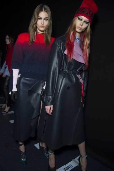 aw17-versacefashion-053