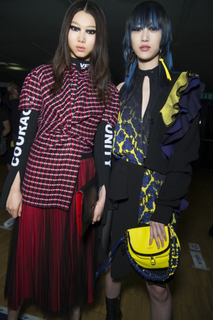 aw17-versacefashion-063