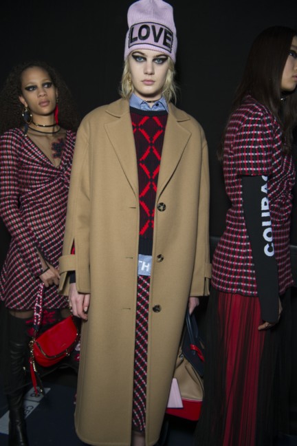 aw17-versacefashion-066