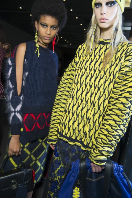 aw17-versacefashion-069