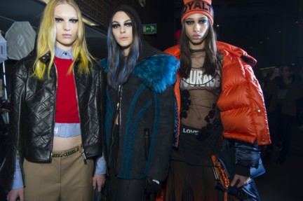 aw17-versacefashion-087