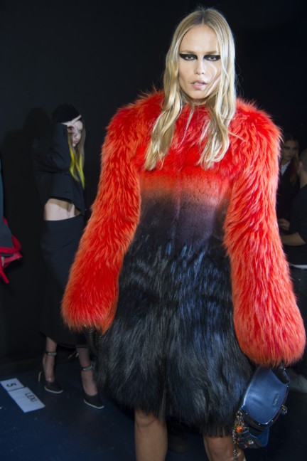 aw17-versacefashion-090