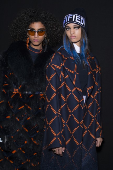 aw17-versacefashion-206