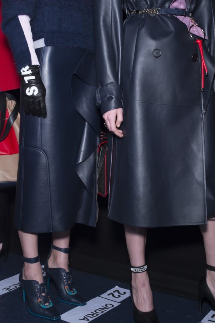 aw17-versacefashiondetail-026