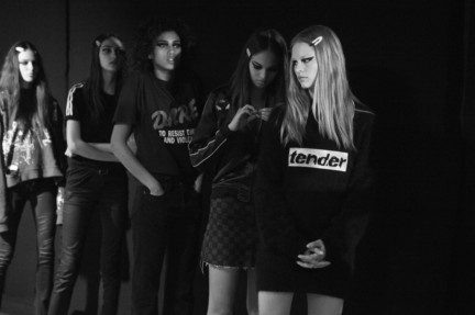 aw17-versaceprep-045