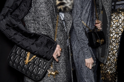 aw19b1-versace-005